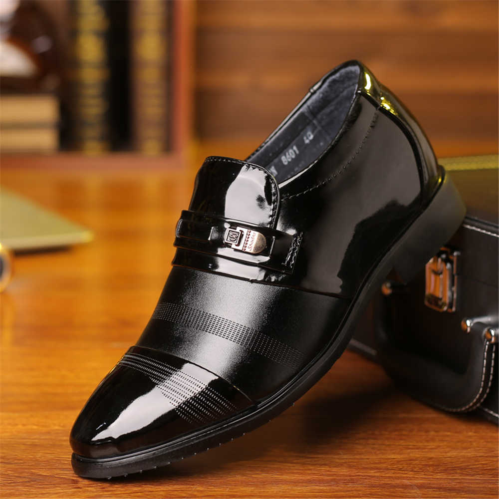 Zapatillas deportivas de caña  - Sewing Production reseña y precio
